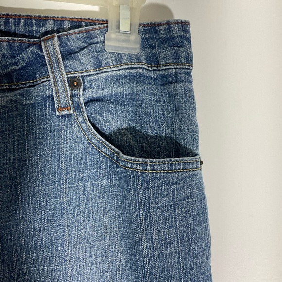 Levi’s Strauss Mid-Rise Straight Leg Misses 8 Short five pocket jeans Size 8. - Picture 15 of 15